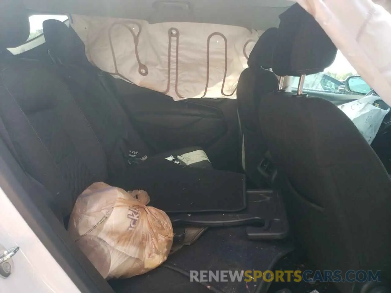 11 Photograph of a damaged car 3GNAXKEV1LL277531 CHEVROLET EQUINOX 2020