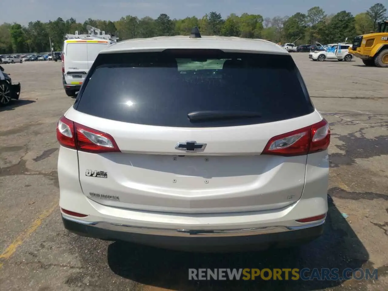 6 Photograph of a damaged car 3GNAXKEV1LL277531 CHEVROLET EQUINOX 2020