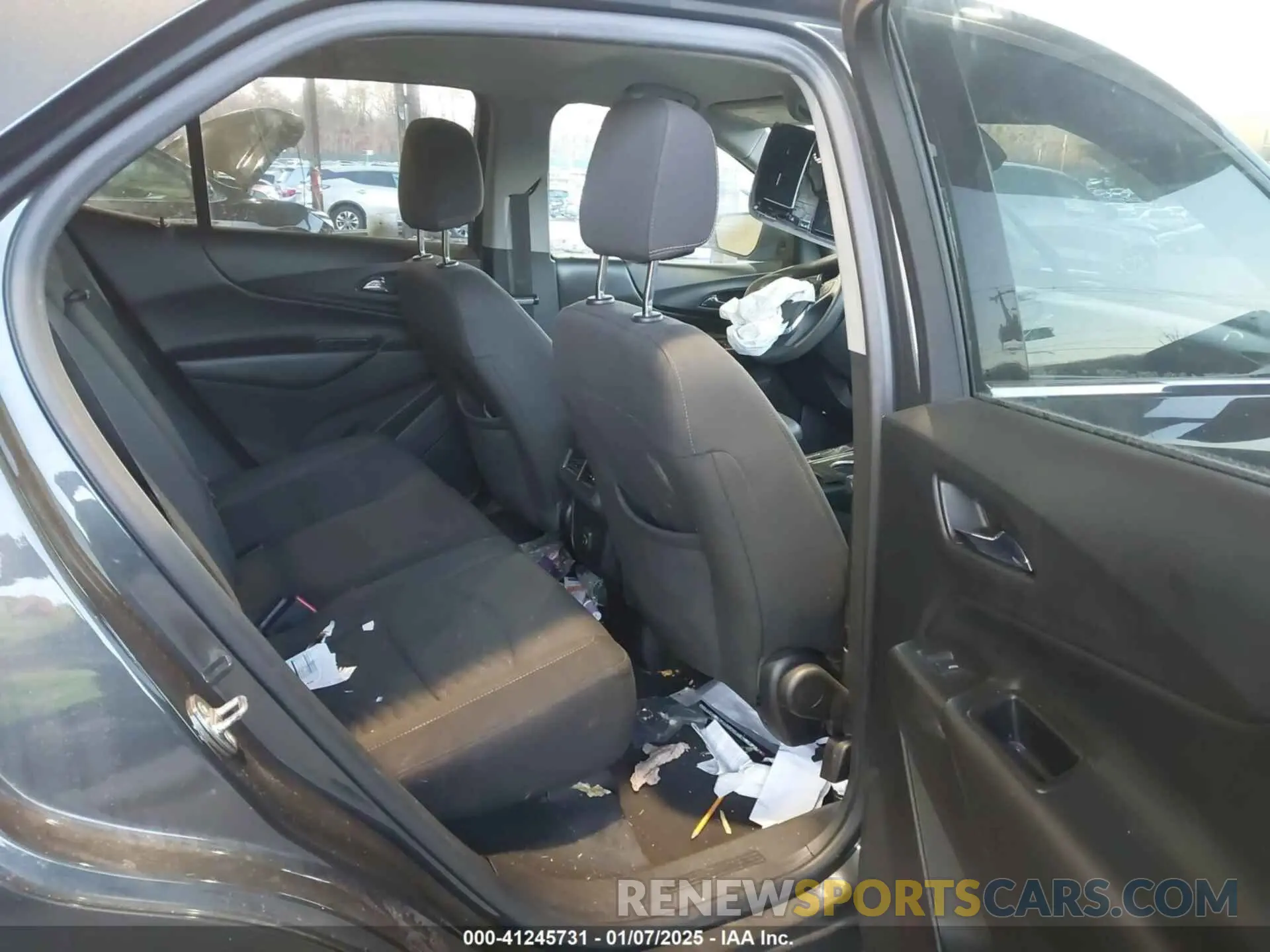 8 Photograph of a damaged car 3GNAXKEV1LS526500 CHEVROLET EQUINOX 2020