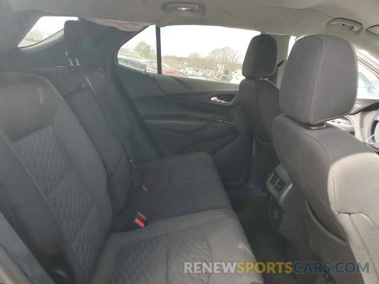 10 Photograph of a damaged car 3GNAXKEV1LS585482 CHEVROLET EQUINOX 2020