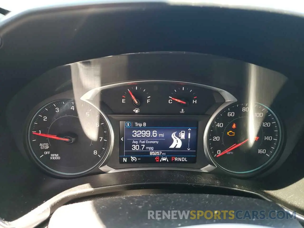 9 Фотография поврежденного автомобиля 3GNAXKEV2LS511052 CHEVROLET EQUINOX 2020