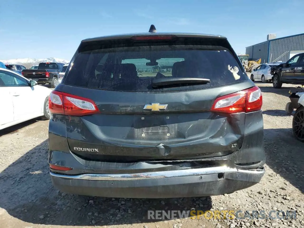 6 Фотография поврежденного автомобиля 3GNAXKEV2LS565323 CHEVROLET EQUINOX 2020