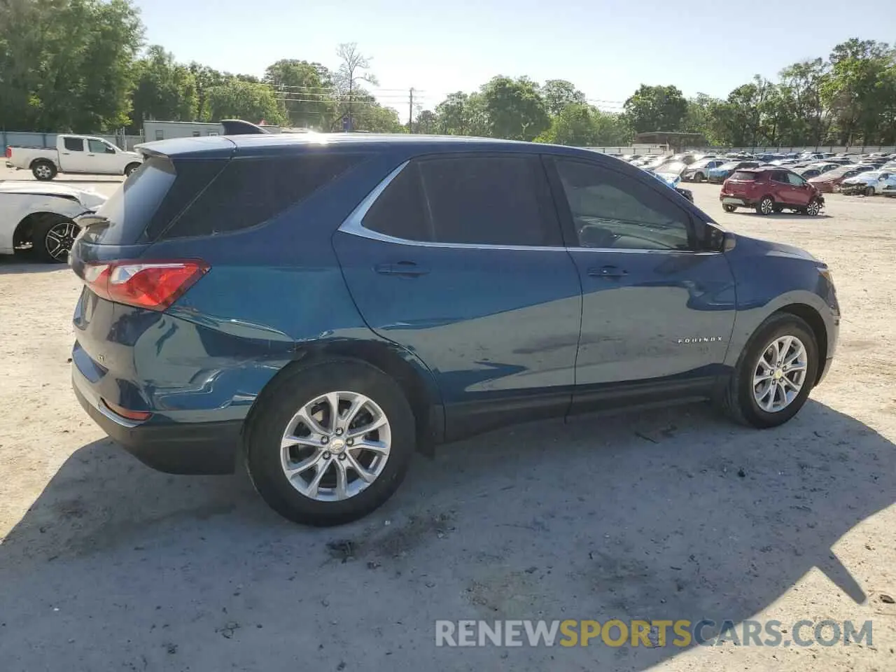 3 Фотография поврежденного автомобиля 3GNAXKEV3LL255689 CHEVROLET EQUINOX 2020