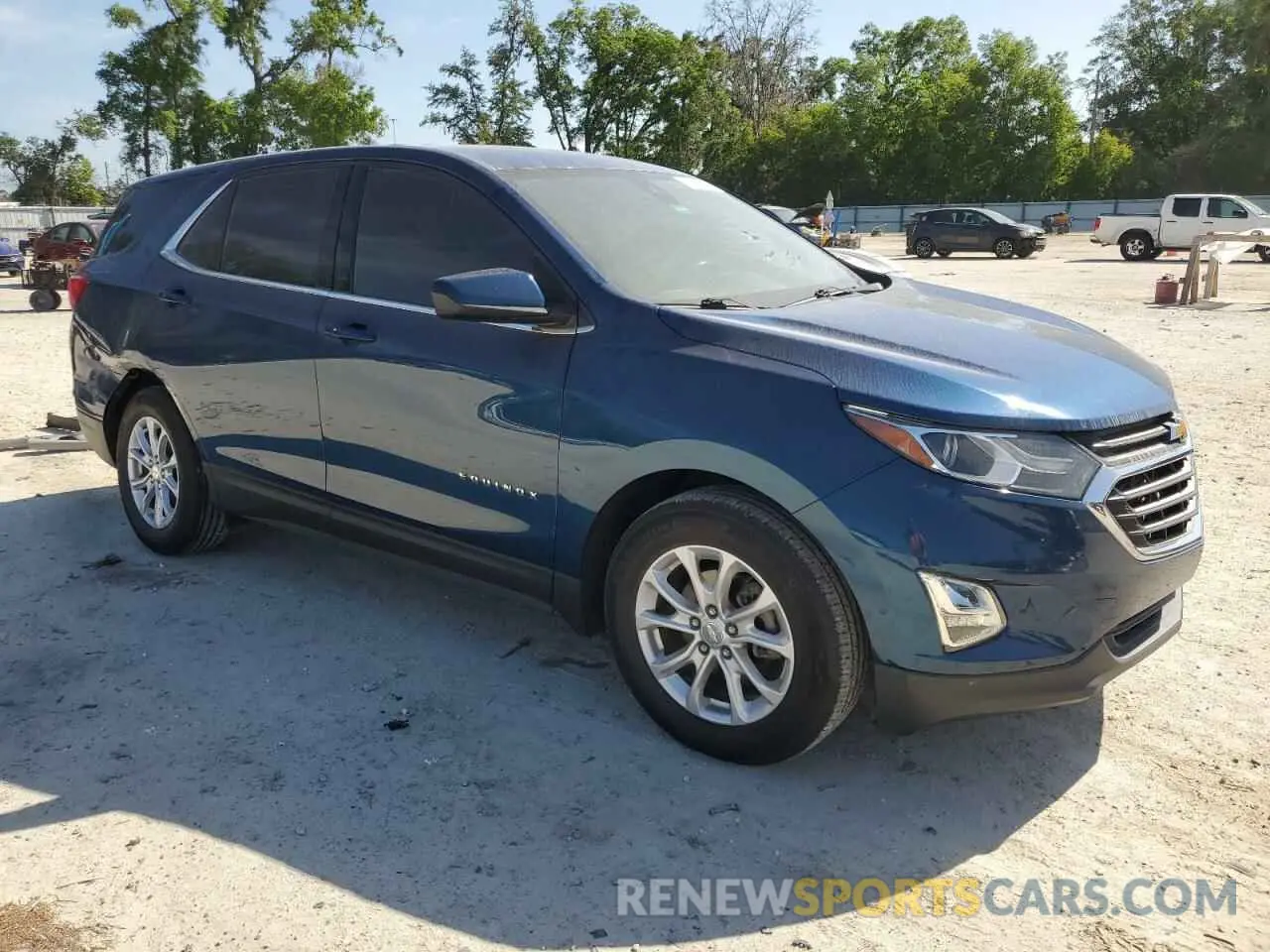 4 Фотография поврежденного автомобиля 3GNAXKEV3LL255689 CHEVROLET EQUINOX 2020