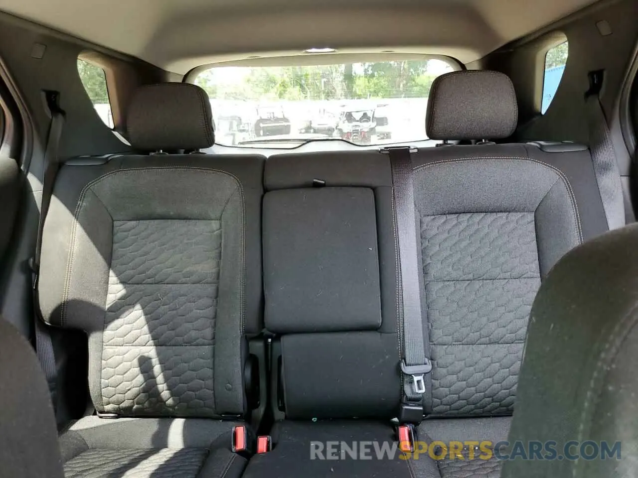 10 Photograph of a damaged car 3GNAXKEV3LL277711 CHEVROLET EQUINOX 2020