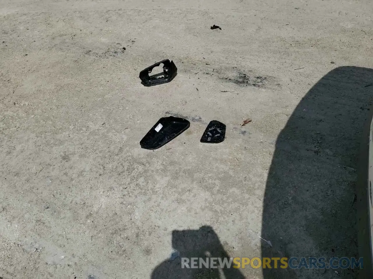 13 Photograph of a damaged car 3GNAXKEV3LL277711 CHEVROLET EQUINOX 2020
