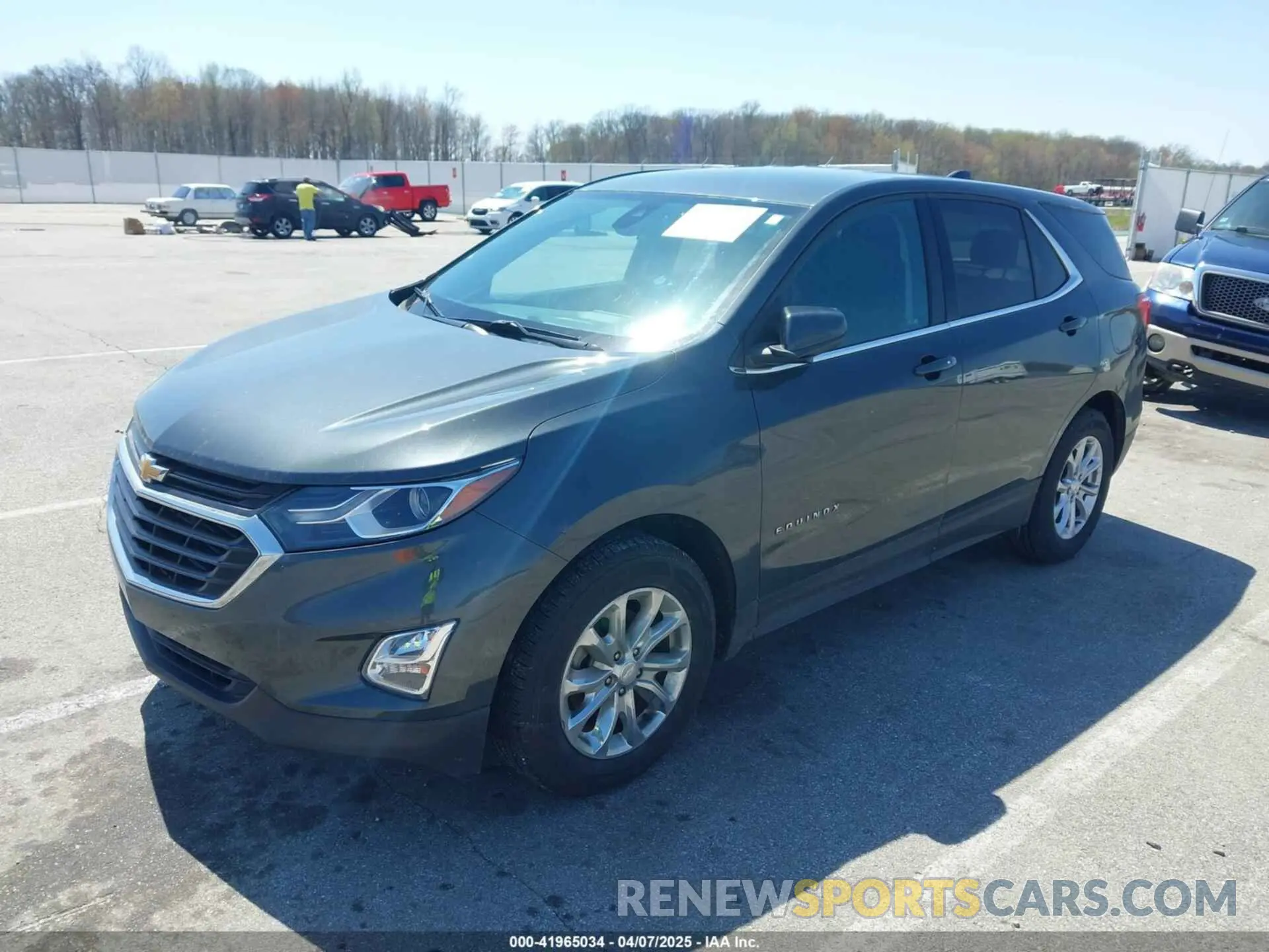 2 Фотография поврежденного автомобиля 3GNAXKEV3LS677385 CHEVROLET EQUINOX 2020