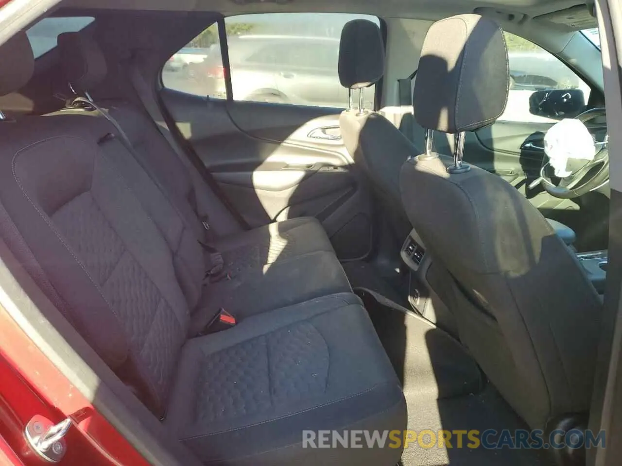 11 Фотография поврежденного автомобиля 3GNAXKEV4LS510856 CHEVROLET EQUINOX 2020