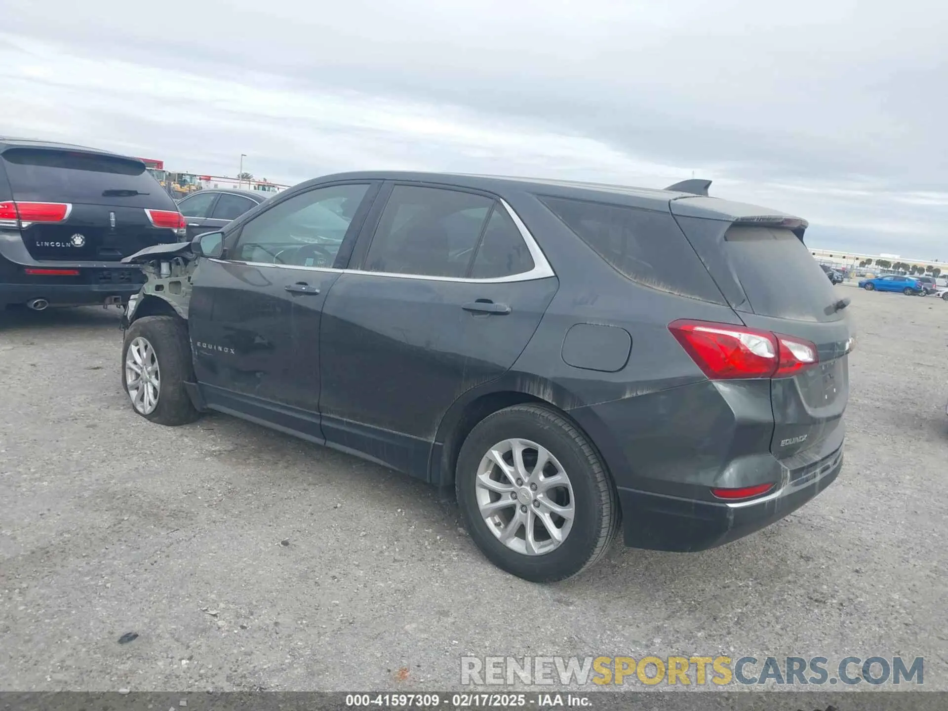 3 Фотография поврежденного автомобиля 3GNAXKEV4LS513837 CHEVROLET EQUINOX 2020