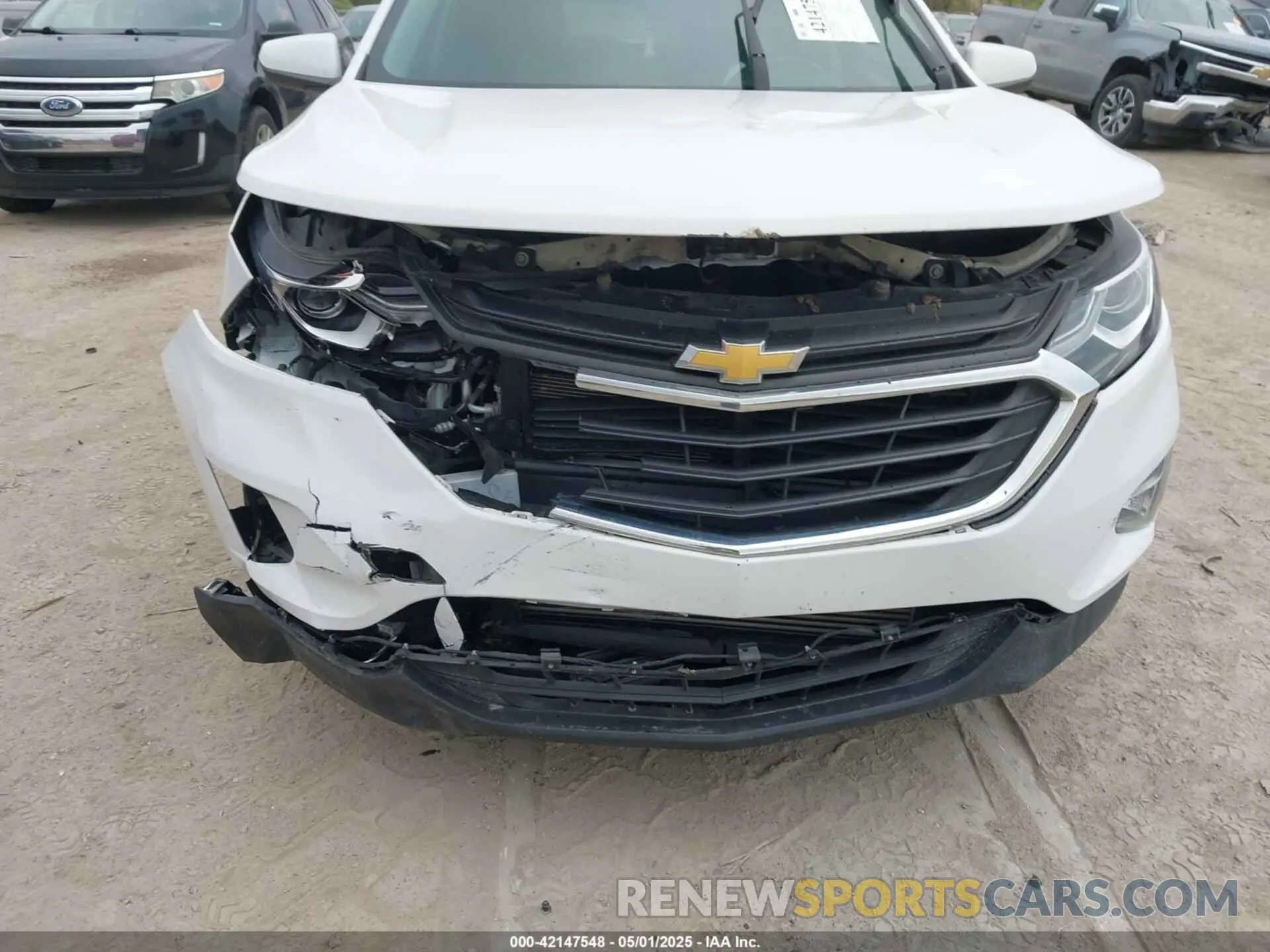 6 Photograph of a damaged car 3GNAXKEV4LS692641 CHEVROLET EQUINOX 2020