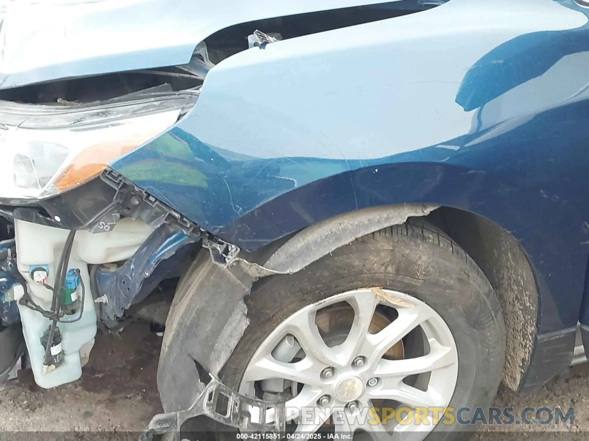 6 Photograph of a damaged car 3GNAXKEV5LL211323 CHEVROLET EQUINOX 2020