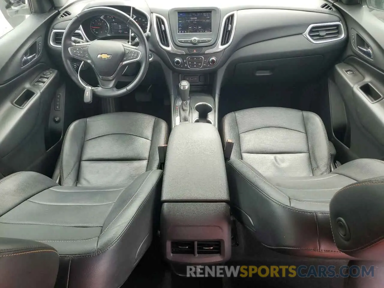 8 Photograph of a damaged car 3GNAXKEV5LS715764 CHEVROLET EQUINOX 2020