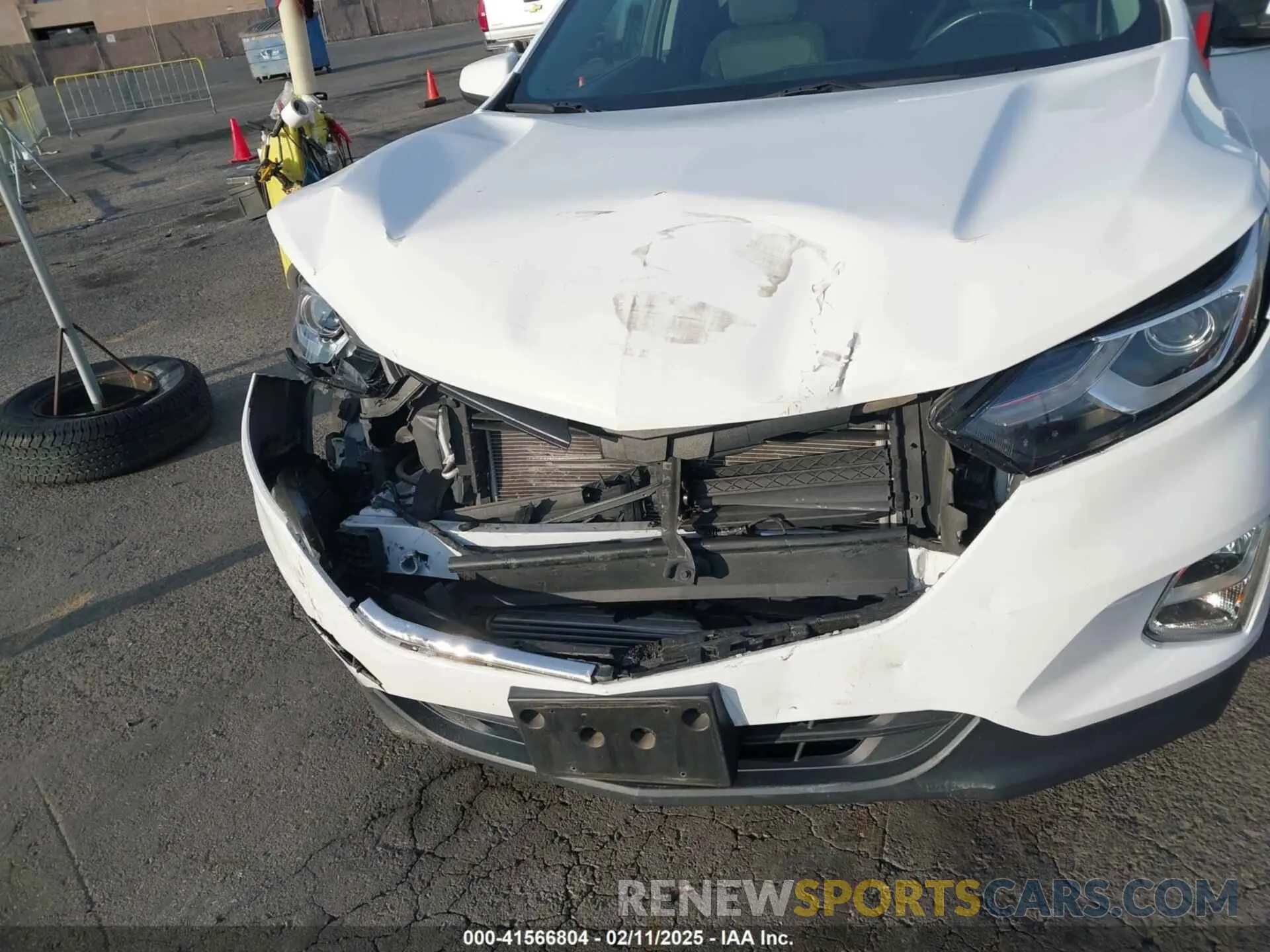 6 Фотография поврежденного автомобиля 3GNAXKEV6LL215431 CHEVROLET EQUINOX 2020