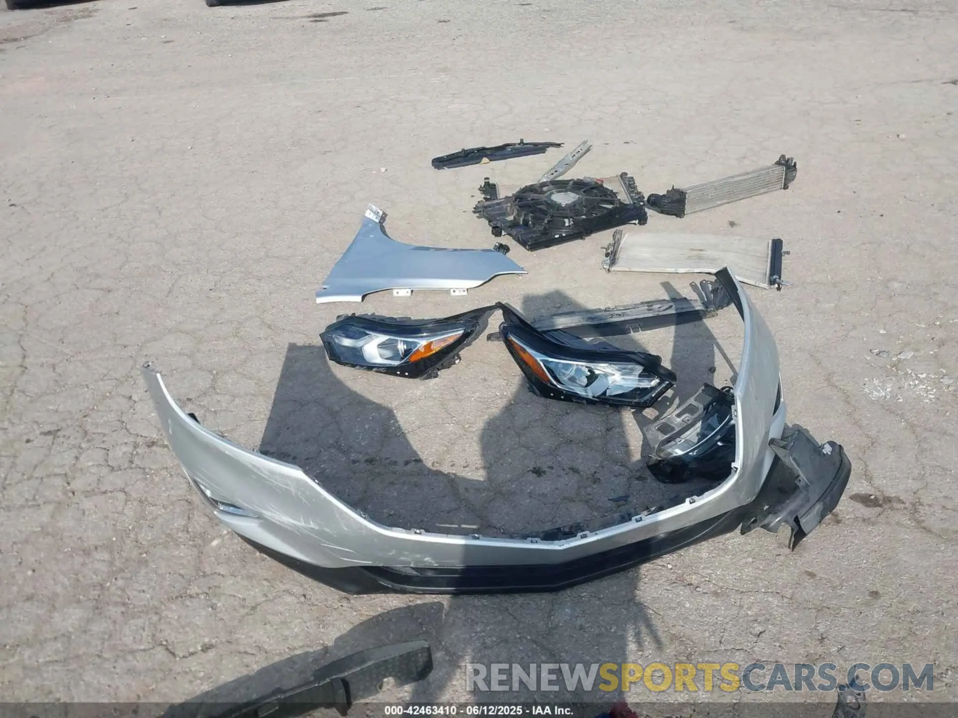 12 Фотография поврежденного автомобиля 3GNAXKEV6LS503049 CHEVROLET EQUINOX 2020