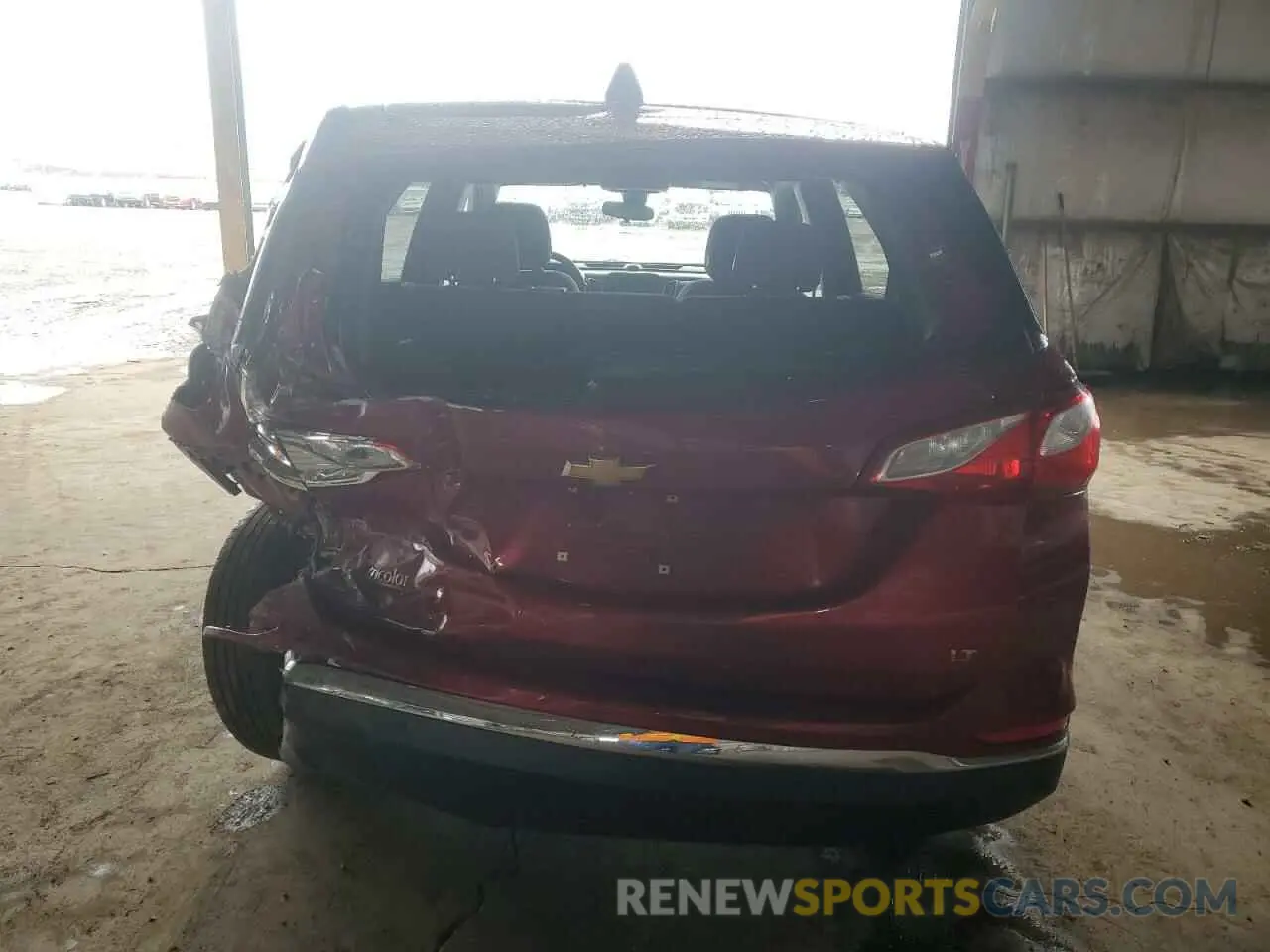 6 Photograph of a damaged car 3GNAXKEV6LS565762 CHEVROLET EQUINOX 2020
