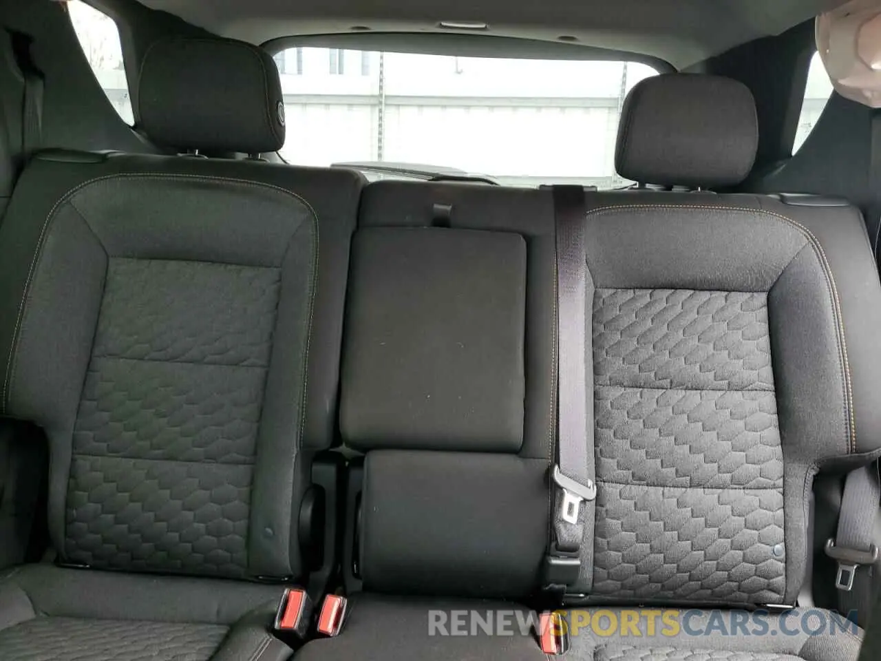 10 Photograph of a damaged car 3GNAXKEV6LS667370 CHEVROLET EQUINOX 2020