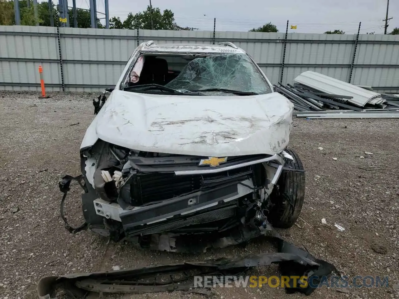 5 Photograph of a damaged car 3GNAXKEV6LS667370 CHEVROLET EQUINOX 2020