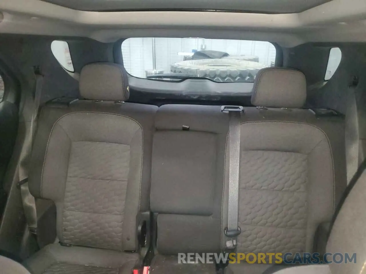 10 Photograph of a damaged car 3GNAXKEV6LS674724 CHEVROLET EQUINOX 2020