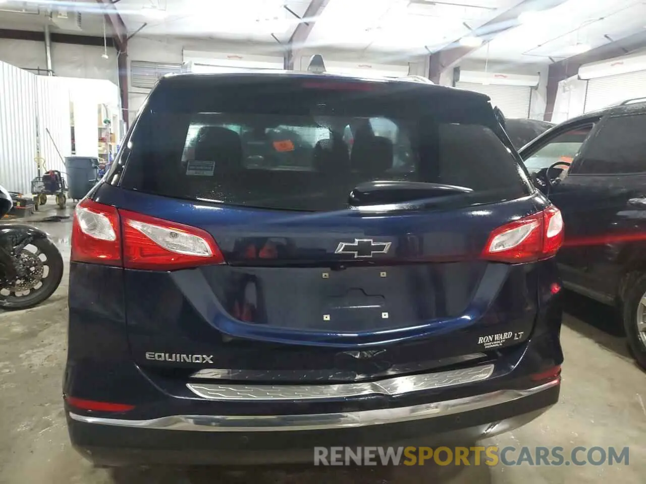 6 Photograph of a damaged car 3GNAXKEV6LS674724 CHEVROLET EQUINOX 2020