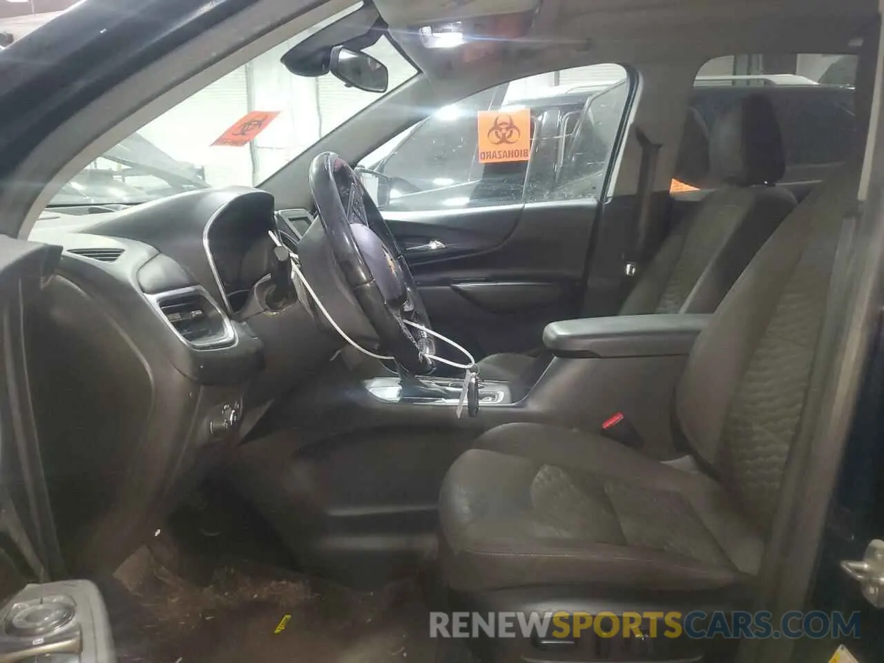 7 Photograph of a damaged car 3GNAXKEV6LS674724 CHEVROLET EQUINOX 2020