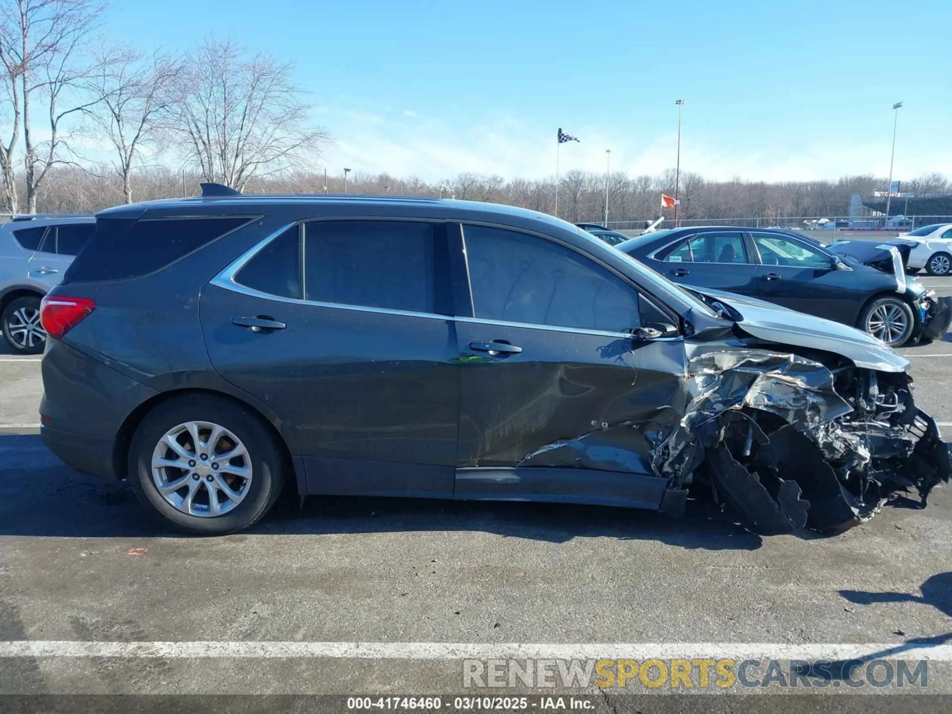 13 Photograph of a damaged car 3GNAXKEV6LS677638 CHEVROLET EQUINOX 2020