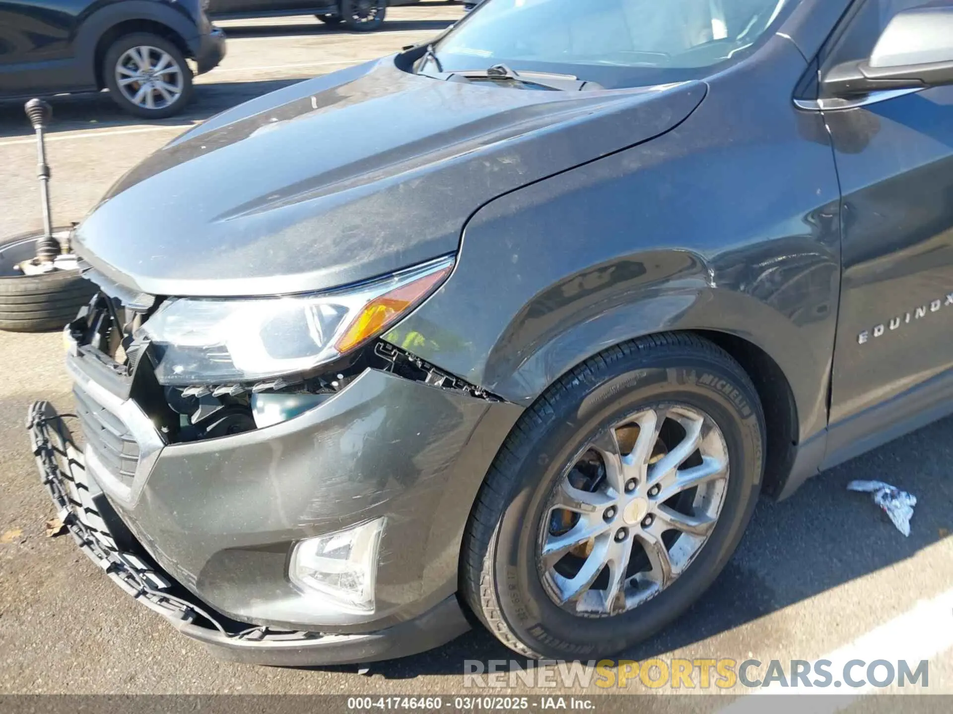 6 Photograph of a damaged car 3GNAXKEV6LS677638 CHEVROLET EQUINOX 2020