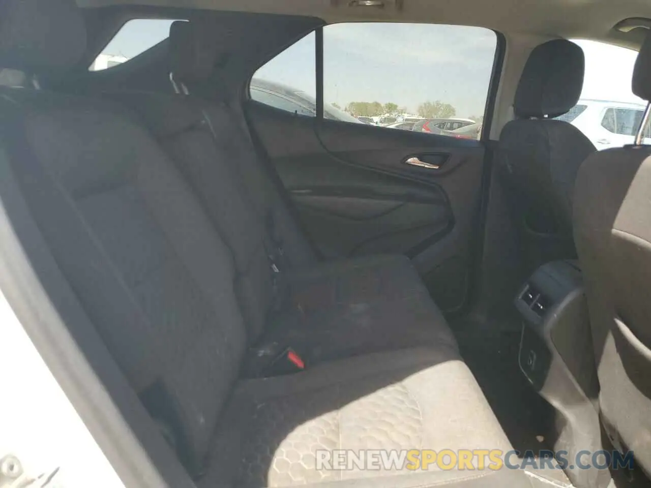 11 Photograph of a damaged car 3GNAXKEV6LS705065 CHEVROLET EQUINOX 2020