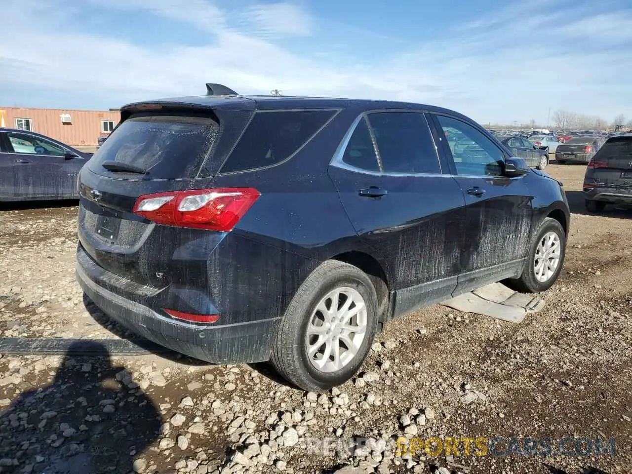3 Photograph of a damaged car 3GNAXKEV6LS732699 CHEVROLET EQUINOX 2020