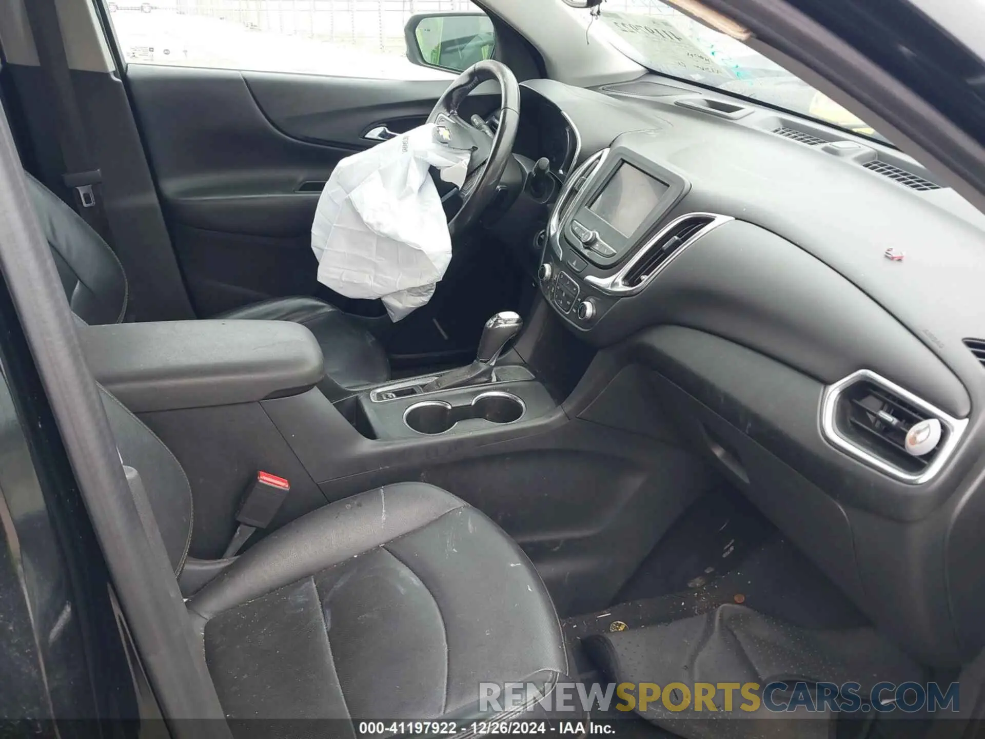 5 Photograph of a damaged car 3GNAXKEV7LL175599 CHEVROLET EQUINOX 2020