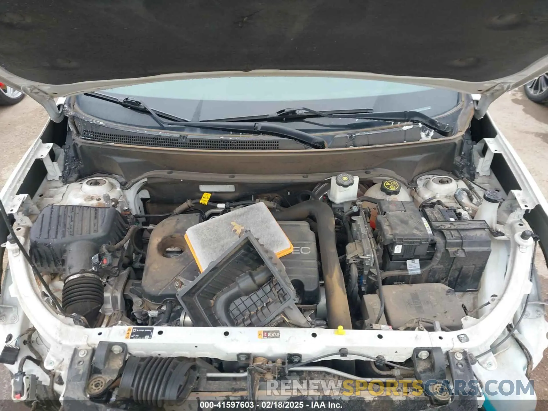 10 Photograph of a damaged car 3GNAXKEV7LS515582 CHEVROLET EQUINOX 2020