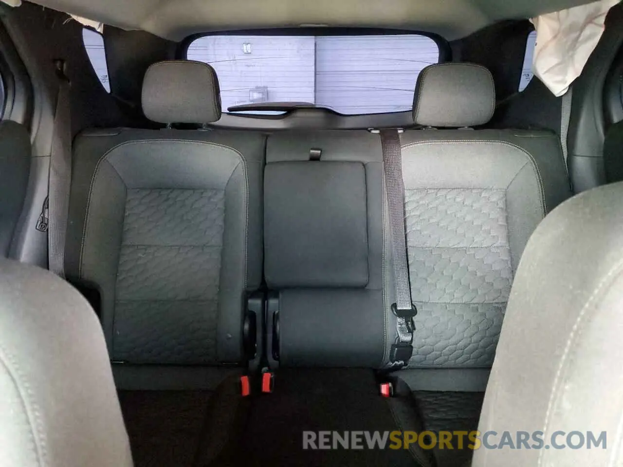 10 Photograph of a damaged car 3GNAXKEV7LS581596 CHEVROLET EQUINOX 2020