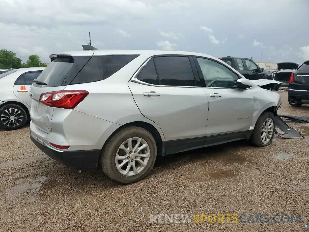 3 Photograph of a damaged car 3GNAXKEV7LS590489 CHEVROLET EQUINOX 2020
