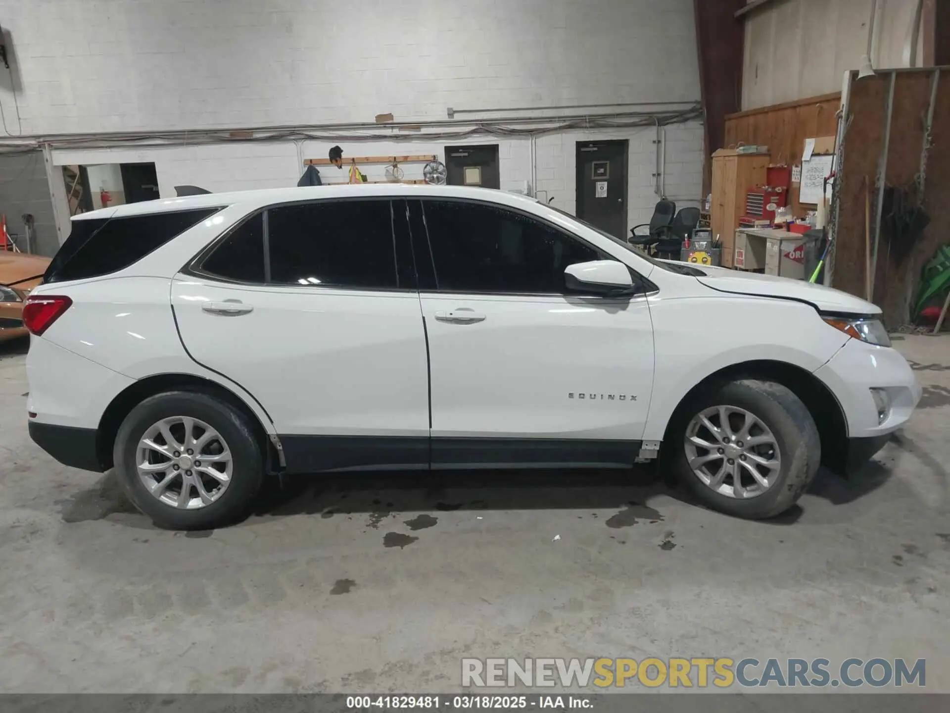 13 Photograph of a damaged car 3GNAXKEV7LS620820 CHEVROLET EQUINOX 2020