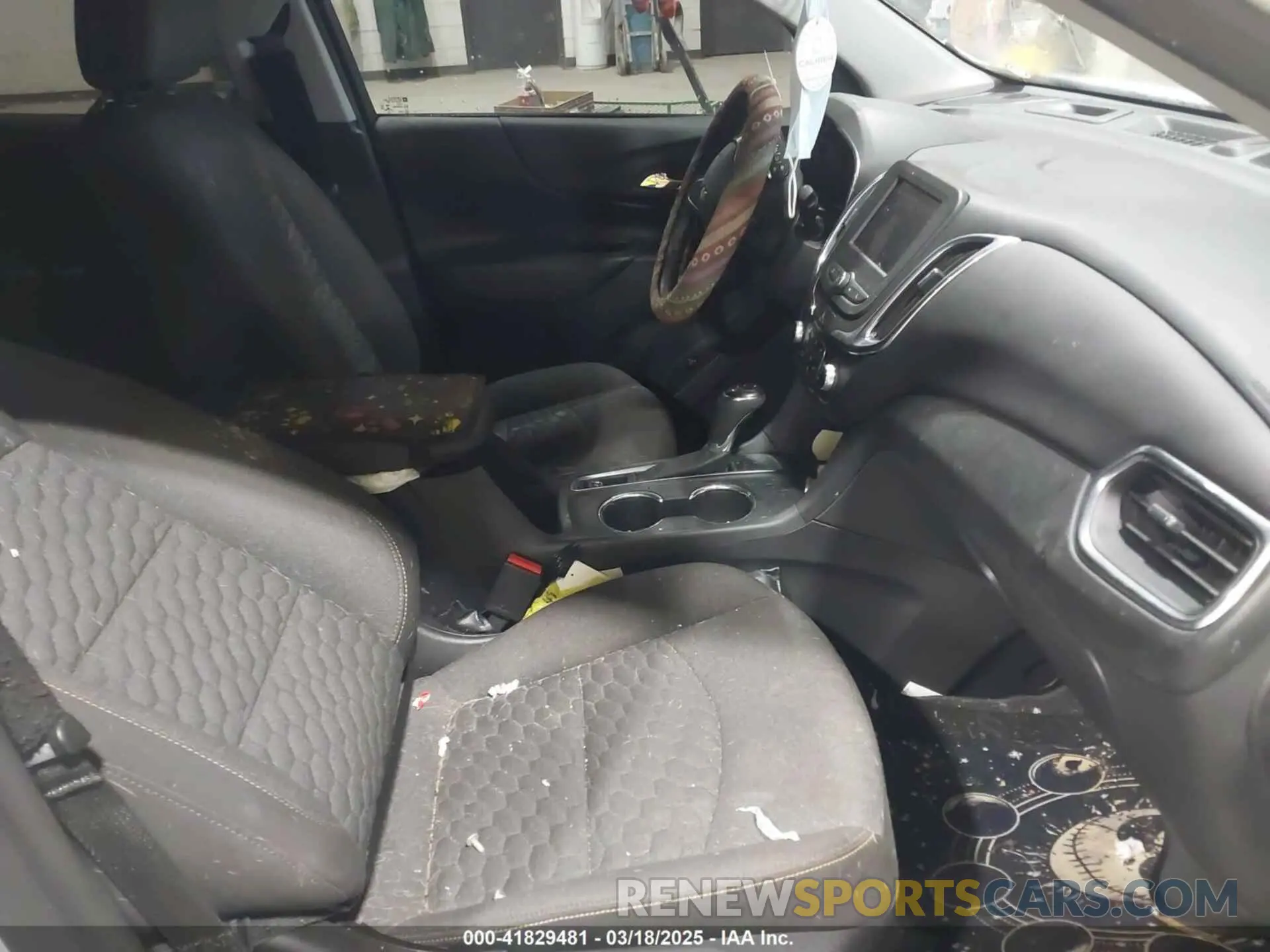 5 Photograph of a damaged car 3GNAXKEV7LS620820 CHEVROLET EQUINOX 2020