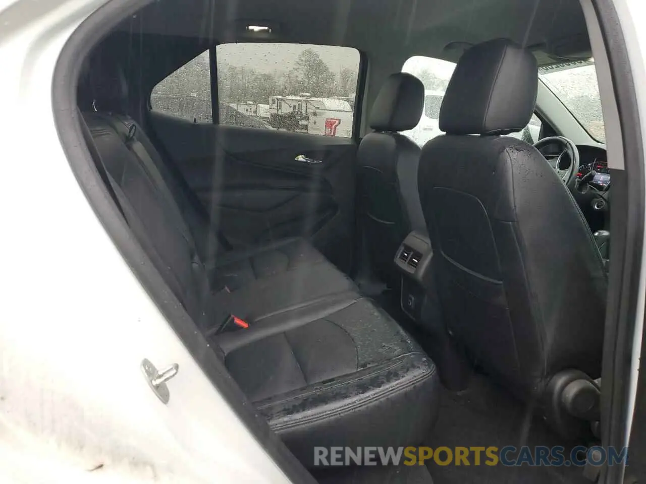 10 Photograph of a damaged car 3GNAXKEV7LS630621 CHEVROLET EQUINOX 2020