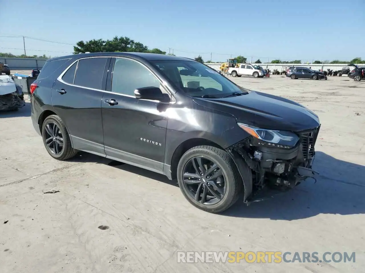 4 Photograph of a damaged car 3GNAXKEV8LL169889 CHEVROLET EQUINOX 2020
