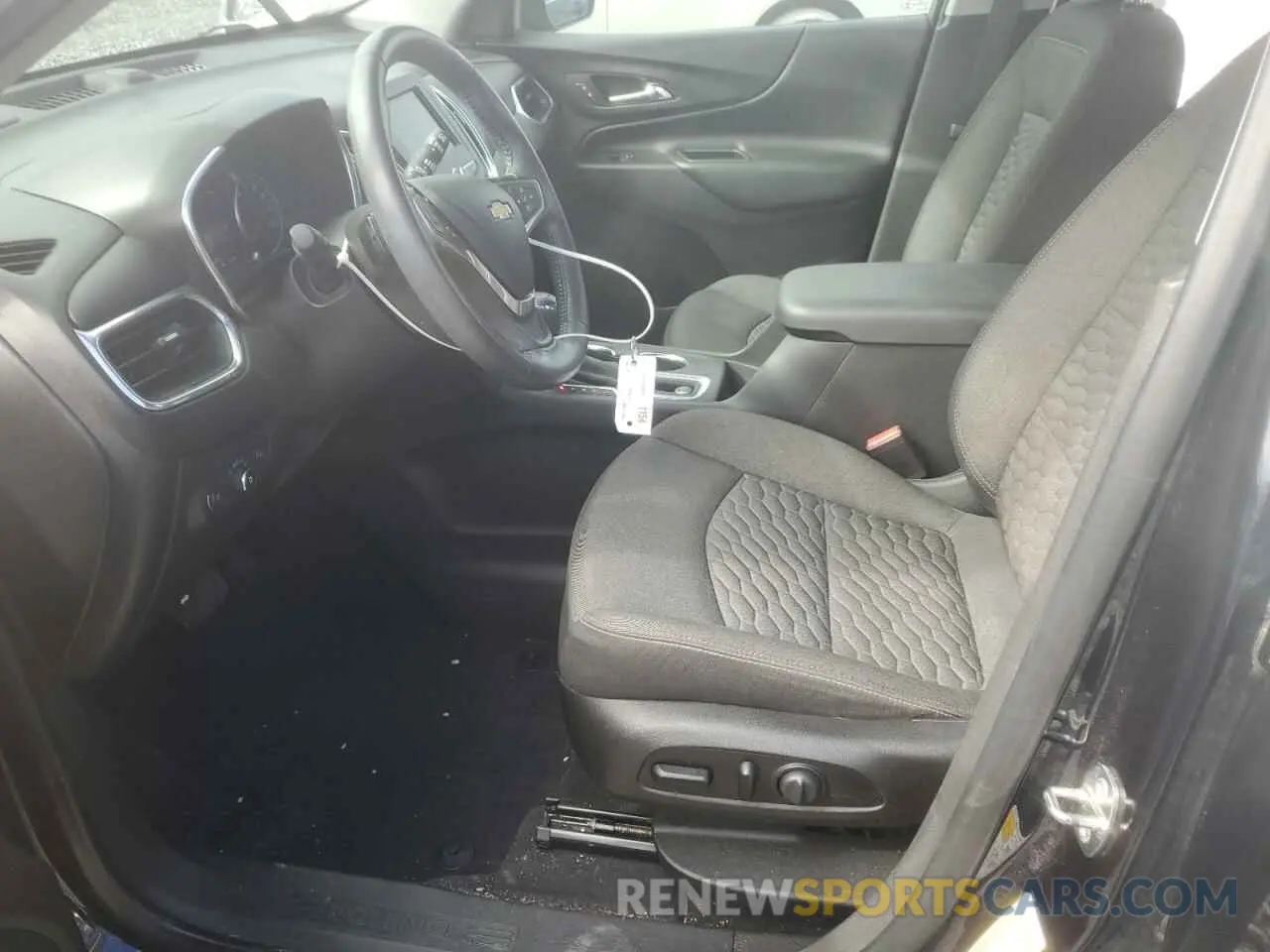 7 Photograph of a damaged car 3GNAXKEV8LS502307 CHEVROLET EQUINOX 2020