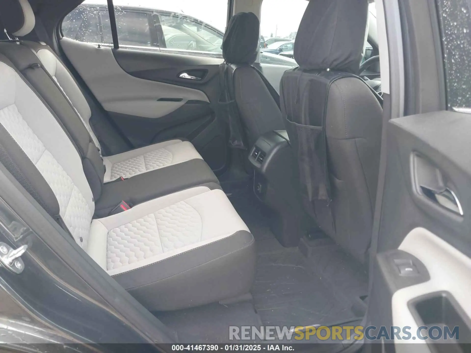 8 Фотография поврежденного автомобиля 3GNAXKEV8LS535971 CHEVROLET EQUINOX 2020