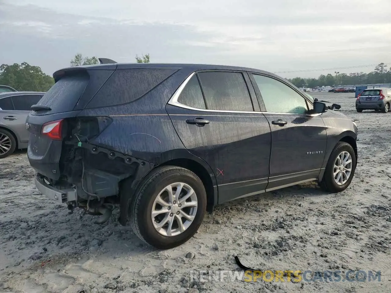 3 Фотография поврежденного автомобиля 3GNAXKEV8LS640168 CHEVROLET EQUINOX 2020