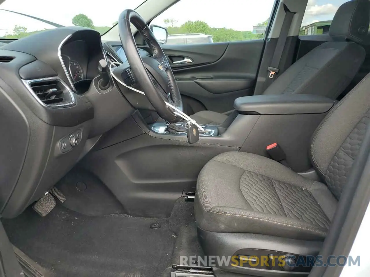 7 Фотография поврежденного автомобиля 3GNAXKEV8LS707142 CHEVROLET EQUINOX 2020