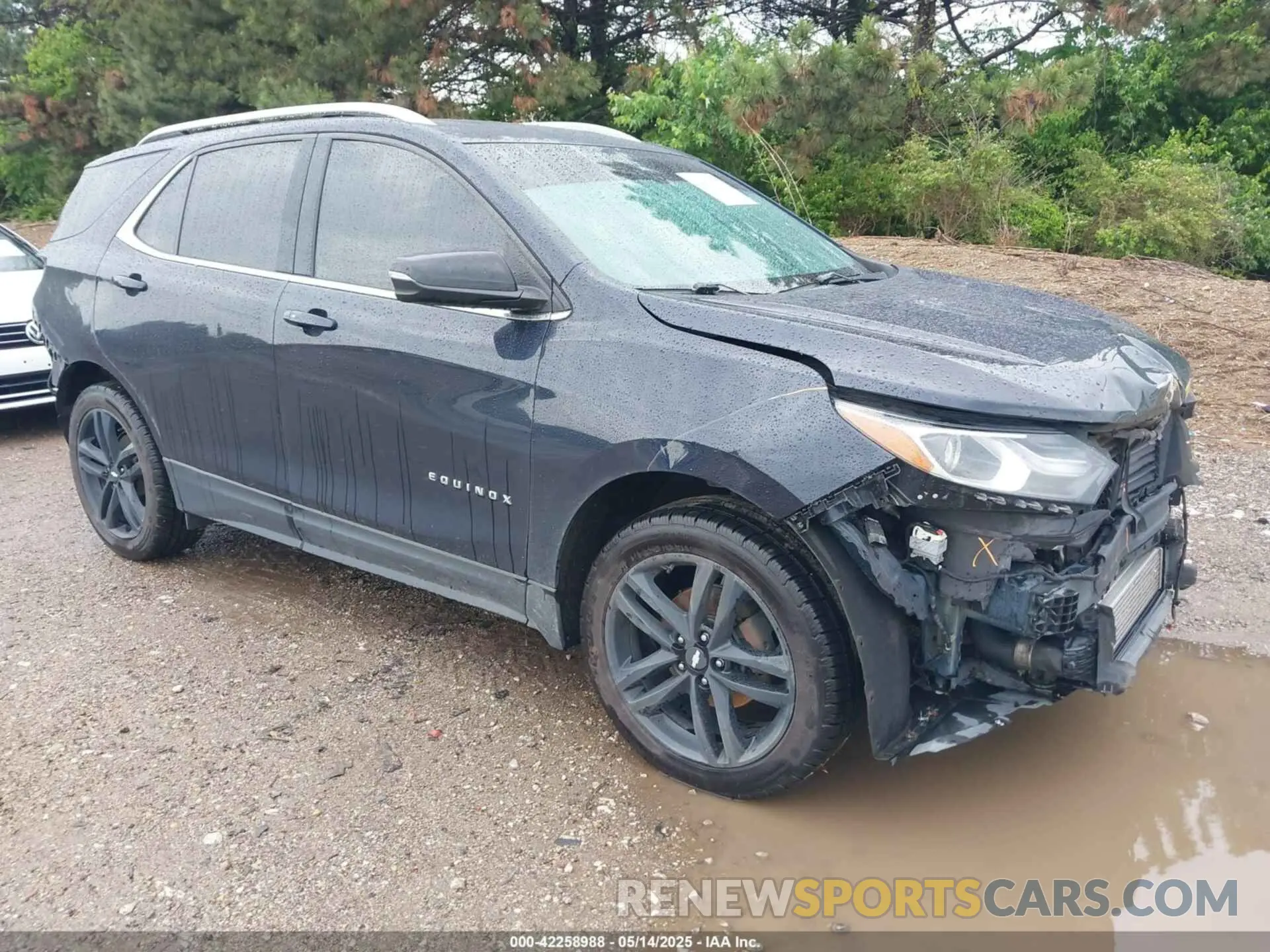 1 Photograph of a damaged car 3GNAXKEV8LS735376 CHEVROLET EQUINOX 2020