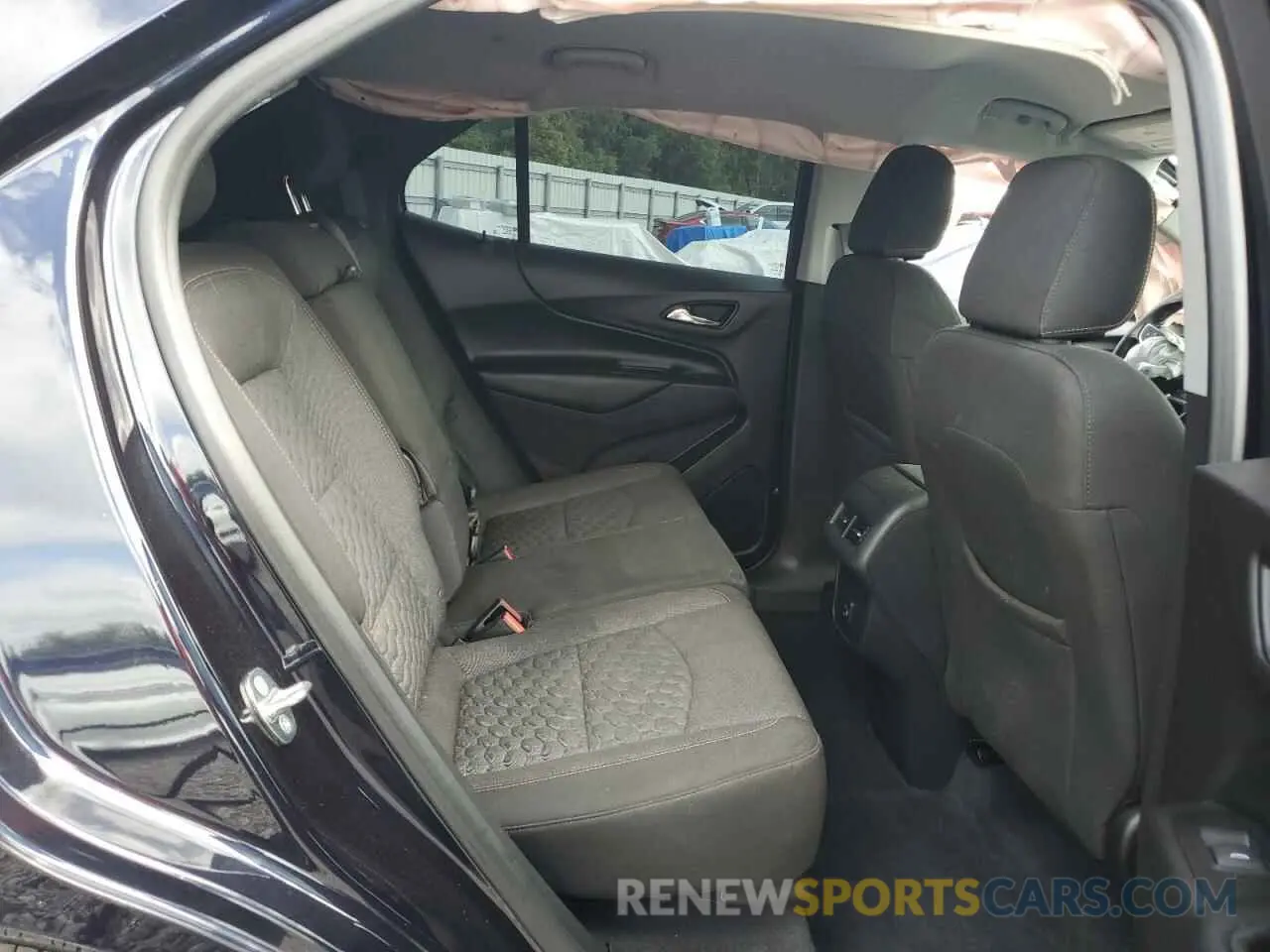 11 Photograph of a damaged car 3GNAXKEV9LS509282 CHEVROLET EQUINOX 2020