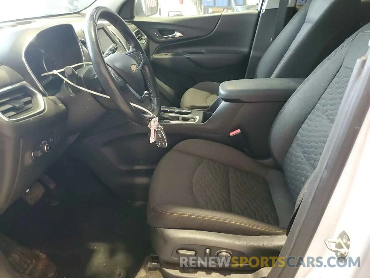 7 Photograph of a damaged car 3GNAXKEV9LS607731 CHEVROLET EQUINOX 2020