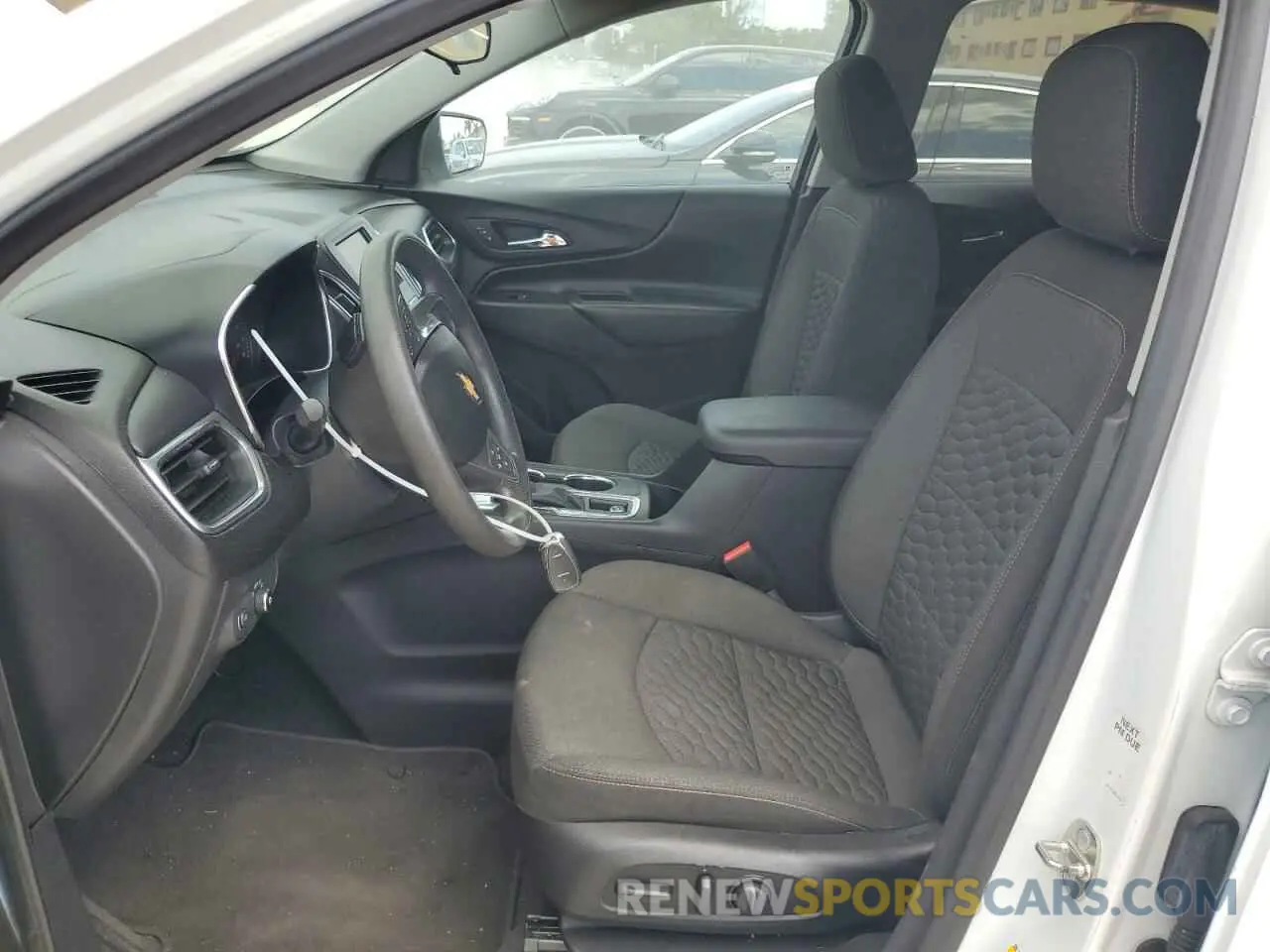 7 Фотография поврежденного автомобиля 3GNAXKEVXLS511817 CHEVROLET EQUINOX 2020
