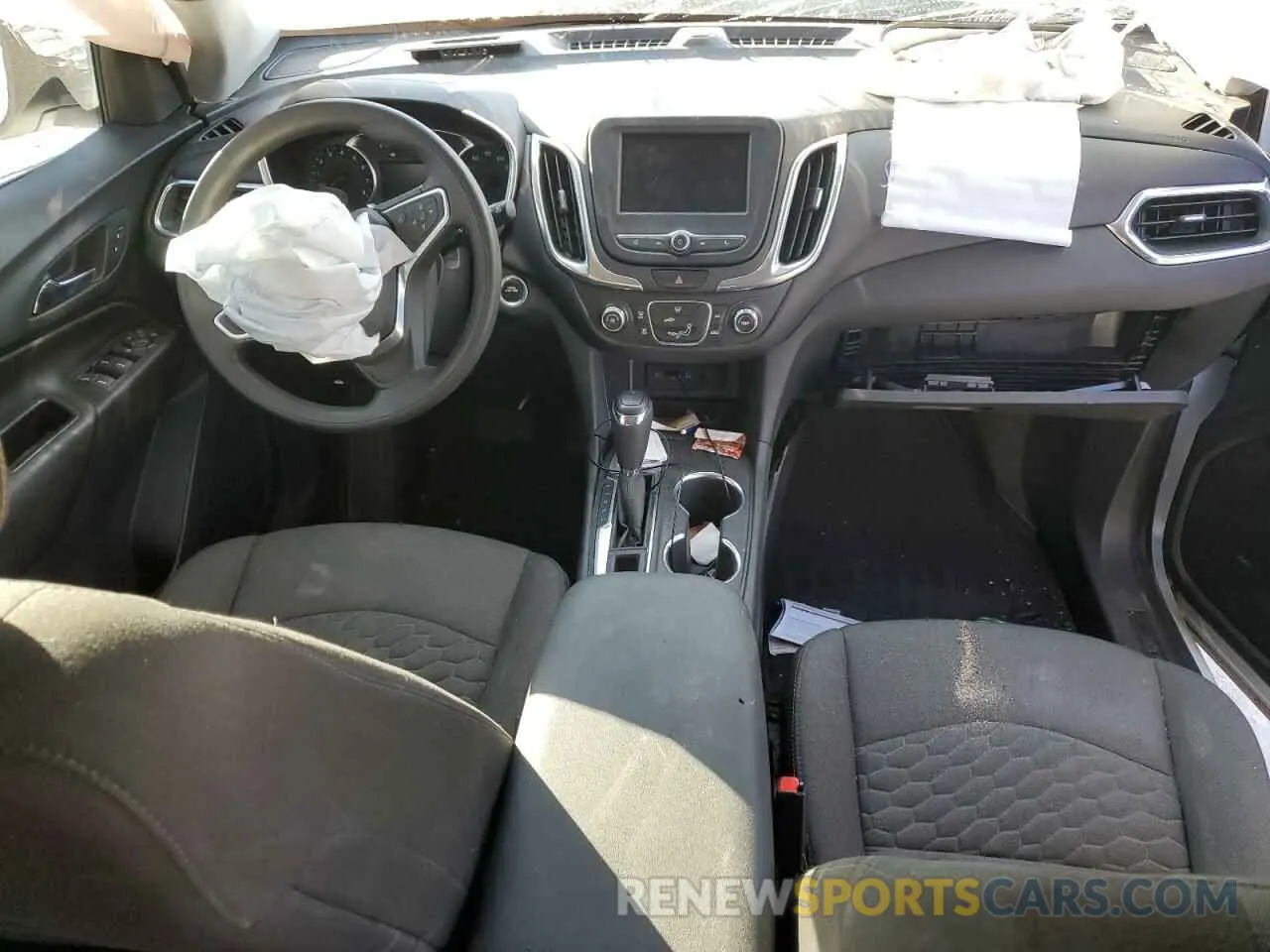 8 Photograph of a damaged car 3GNAXKEVXLS533526 CHEVROLET EQUINOX 2020