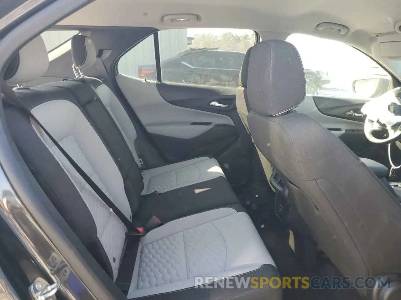 11 Photograph of a damaged car 3GNAXKEVXLS586159 CHEVROLET EQUINOX 2020