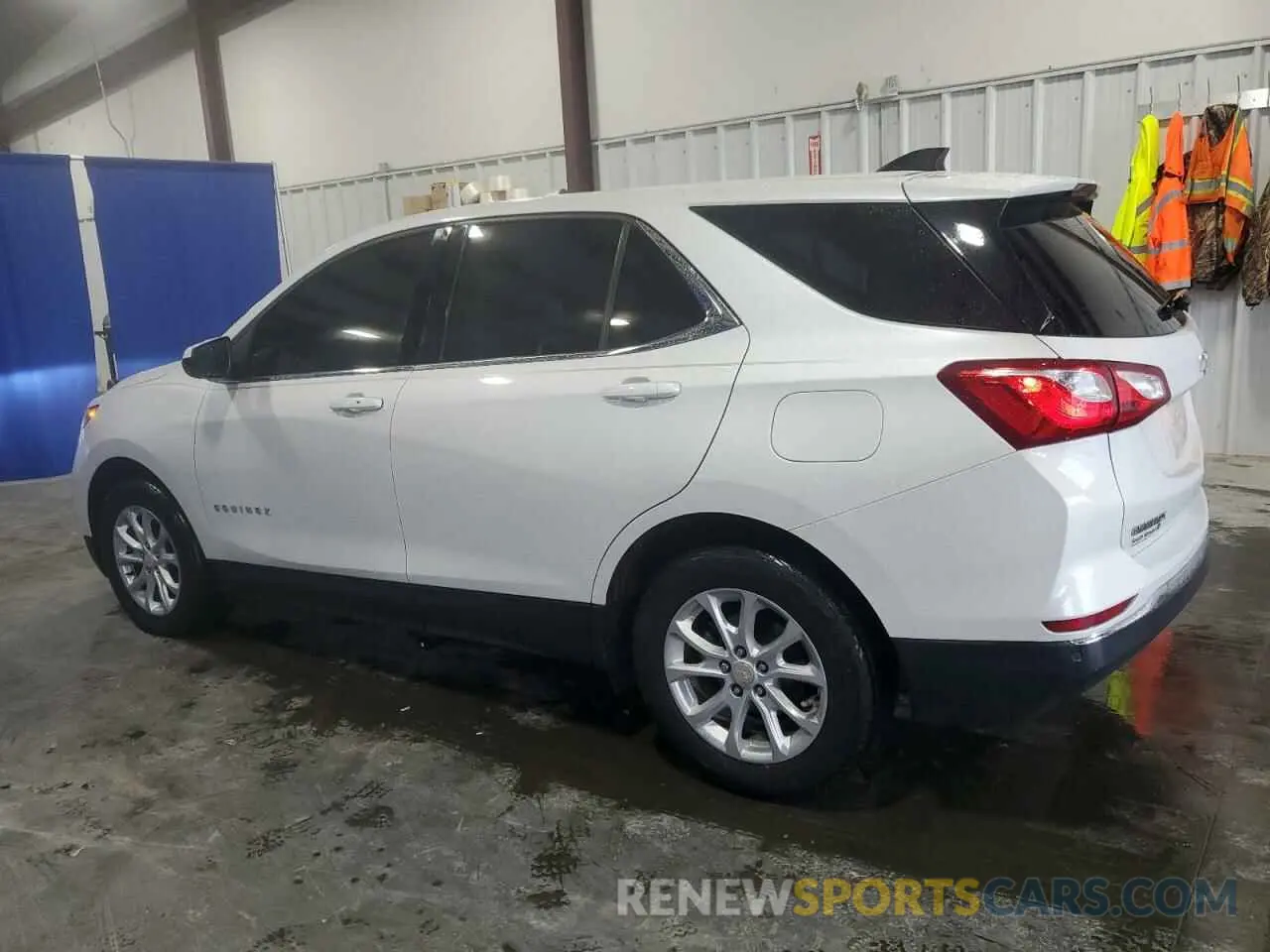 2 Photograph of a damaged car 3GNAXKEVXLS703450 CHEVROLET EQUINOX 2020