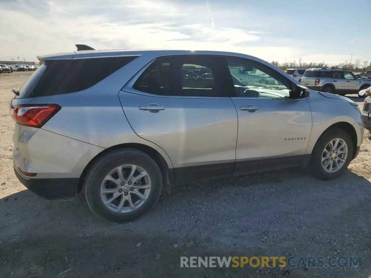 3 Photograph of a damaged car 3GNAXKEVXLS729451 CHEVROLET EQUINOX 2020