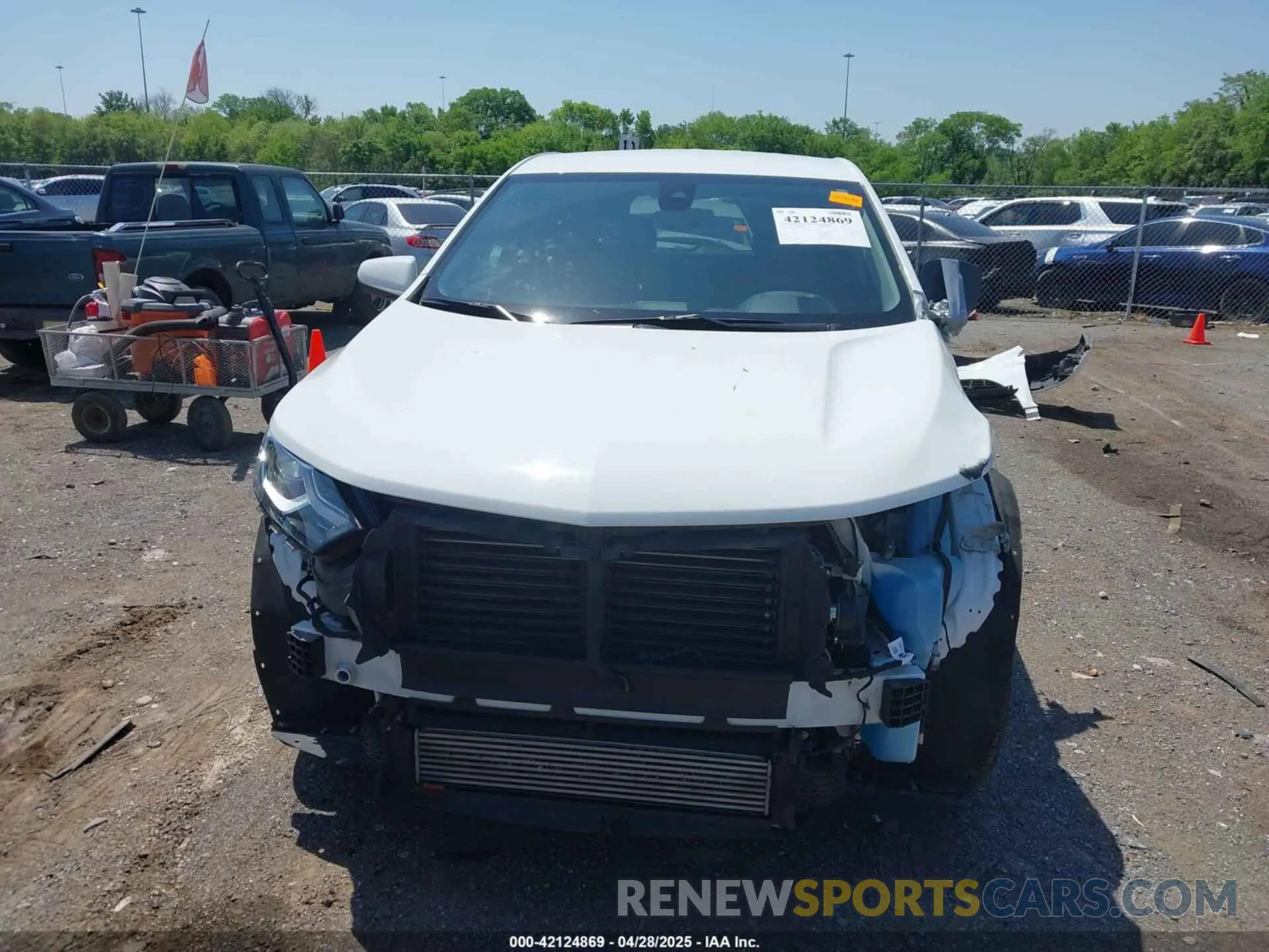 13 Photograph of a damaged car 3GNAXKEVXLS733337 CHEVROLET EQUINOX 2020