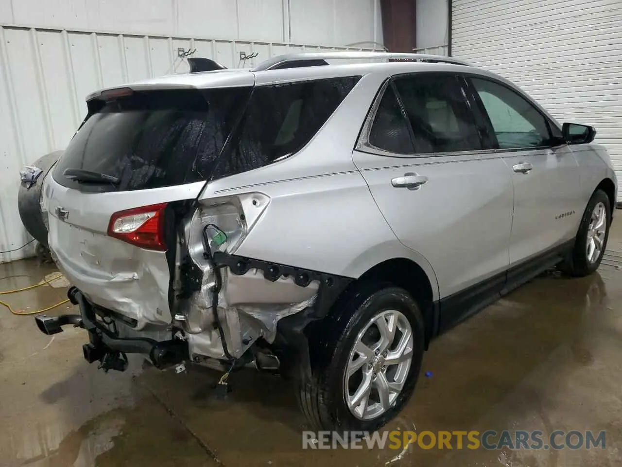 3 Photograph of a damaged car 3GNAXLEX0LS608015 CHEVROLET EQUINOX 2020